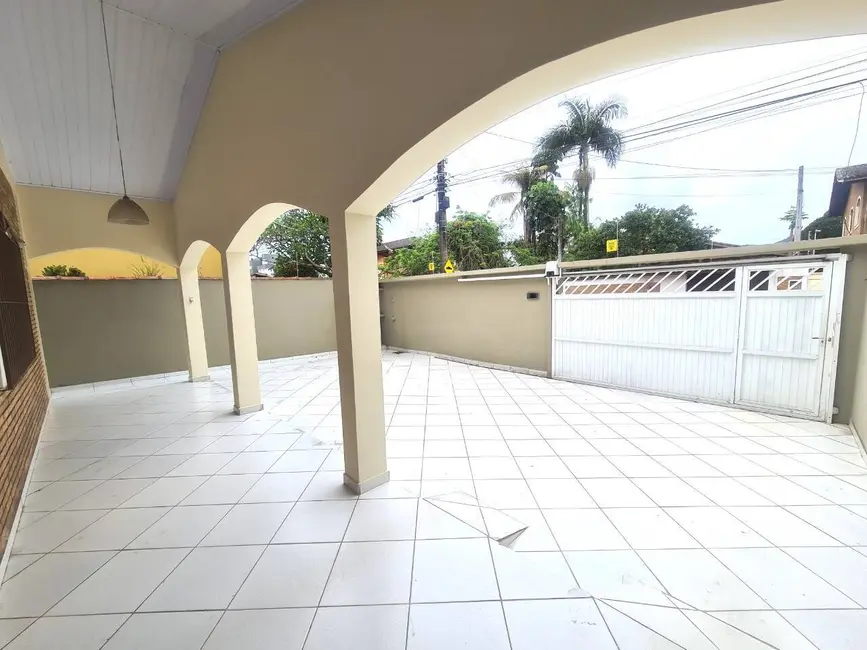 Foto 9 de Casa com 3 quartos à venda, 330m2 em Centro, Ubatuba - SP
