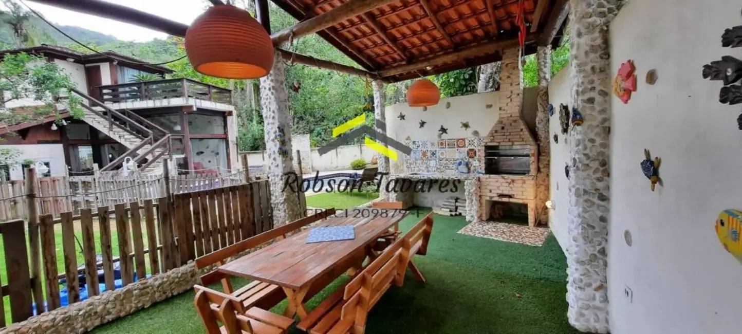 Foto 6 de Casa com 4 quartos à venda e para alugar, 245m2 em Tabatinga, Caraguatatuba - SP