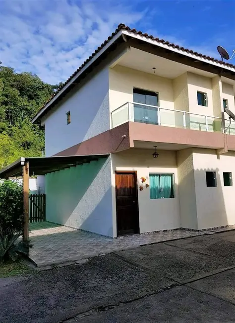 Foto 1 de Sobrado com 2 quartos à venda, 73m2 em Massaguaçu, Caraguatatuba - SP