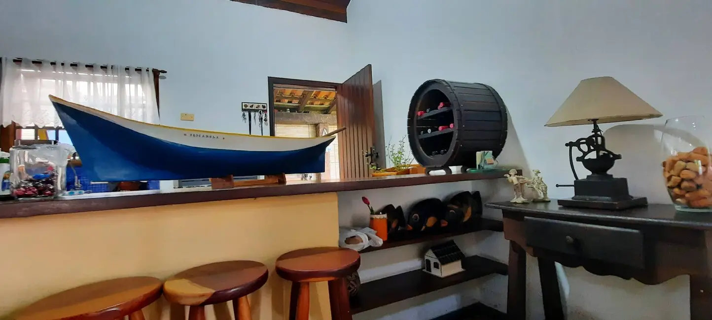 Casa com 6 quartos à venda, 500m2 em Barra Velha, Ilhabela - SP - imagem 7 Foto 7 de Casa com 6 quartos à venda, 500m2 em Barra Velha, Ilhabela - SP