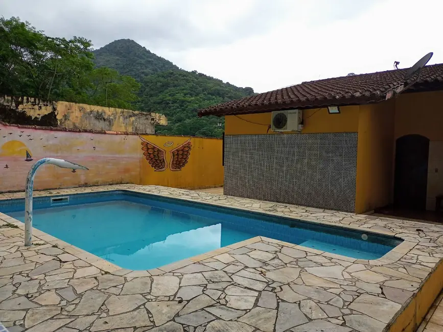 Casa com 3 quartos à venda, 330m2 em Massaguaçu, Caraguatatuba - SP - imagem 8 Foto 8 de Casa com 3 quartos à venda, 330m2 em Massaguaçu, Caraguatatuba - SP