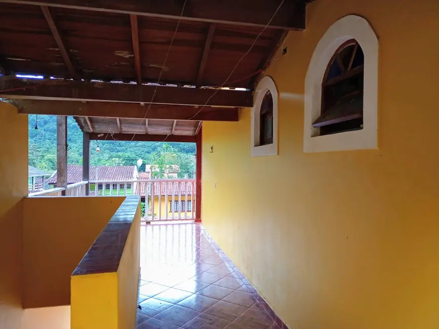 Casa com 3 quartos à venda, 330m2 em Massaguaçu, Caraguatatuba - SP - imagem 5 Foto 5 de Casa com 3 quartos à venda, 330m2 em Massaguaçu, Caraguatatuba - SP