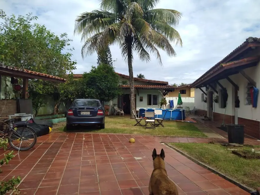 Foto 2 de Casa com 4 quartos à venda, 640m2 em Balneário Califórnia, Caraguatatuba - SP