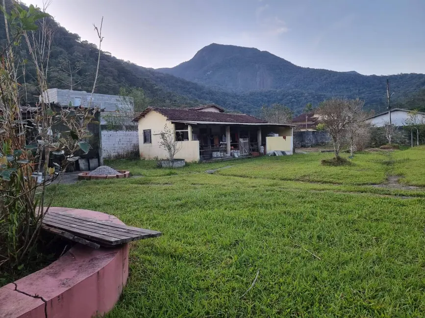 Foto 1 de Terreno / Lote à venda, 618m2 em Verde Mar, Caraguatatuba - SP