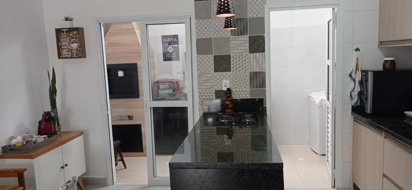 Casa com 2 quartos à venda, 103m2 em Massaguaçu, Caraguatatuba - SP - imagem 7 Foto 7 de Casa com 2 quartos à venda, 103m2 em Massaguaçu, Caraguatatuba - SP