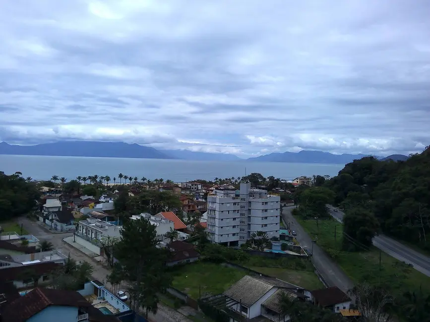 Foto 7 de Casa com 3 quartos à venda, 200m2 em Caraguatatuba - SP