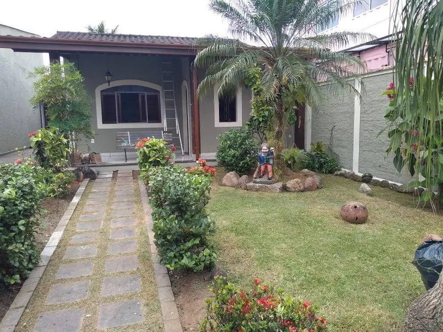 Foto 2 de Casa com 3 quartos à venda, 200m2 em Silop, Ubatuba - SP