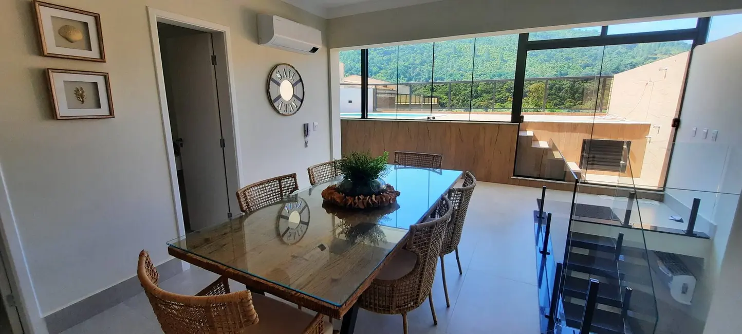 Foto 1 de Apartamento com 3 quartos à venda, 240m2 em Tabatinga, Caraguatatuba - SP