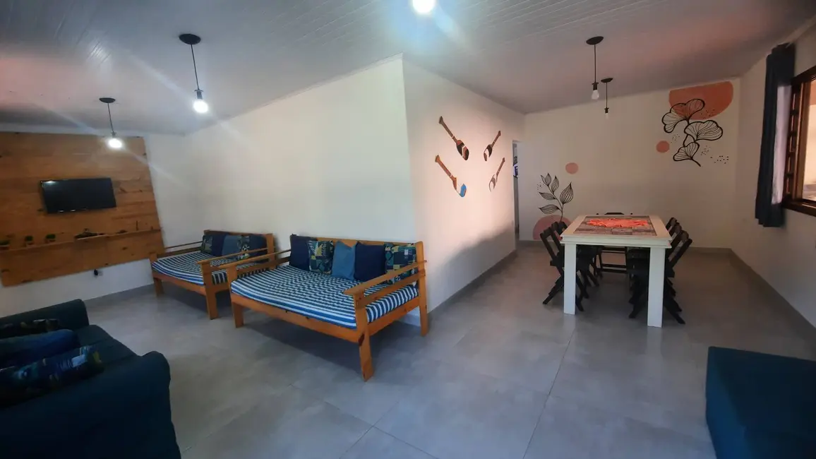 Foto 7 de Casa com 4 quartos à venda, 215m2 em Ubatuba - SP