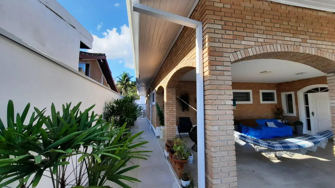 Foto 6 de Casa com 4 quartos à venda, 324m2 em Tabatinga, Caraguatatuba - SP