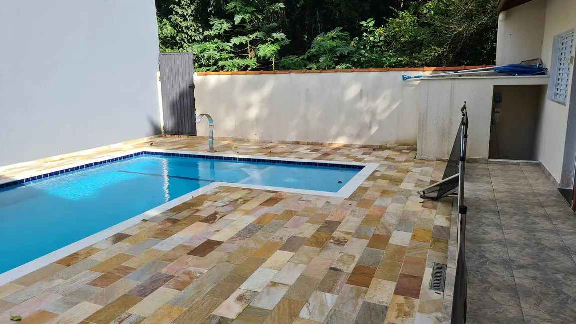 Foto 4 de Casa com 2 quartos à venda, 237m2 em Mar Verde II, Caraguatatuba - SP