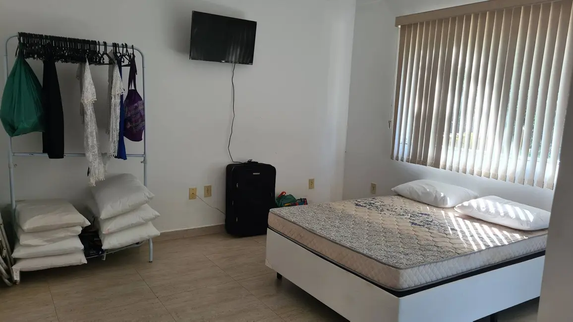 Foto 8 de Casa com 2 quartos à venda, 237m2 em Mar Verde II, Caraguatatuba - SP