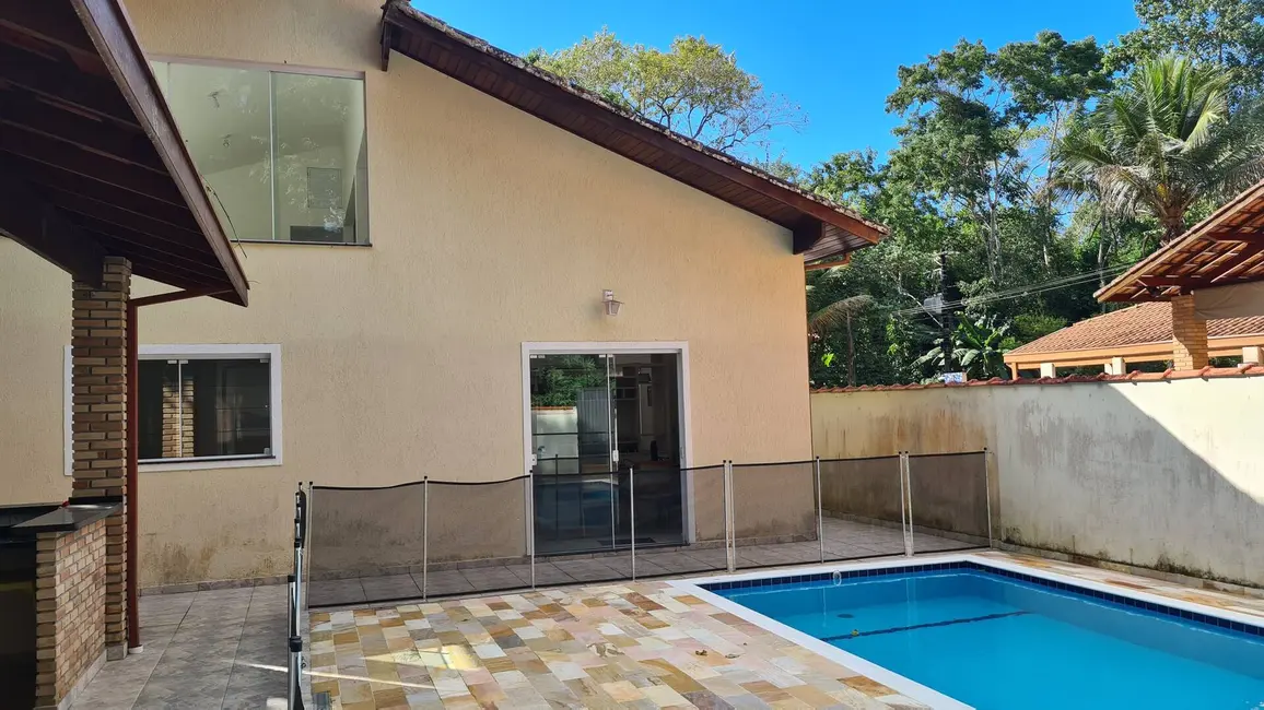 Foto 2 de Casa com 2 quartos à venda, 237m2 em Mar Verde II, Caraguatatuba - SP