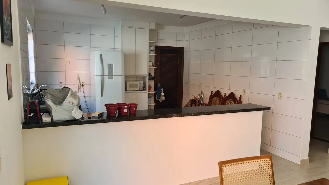 Foto 5 de Casa com 2 quartos à venda, 237m2 em Mar Verde II, Caraguatatuba - SP