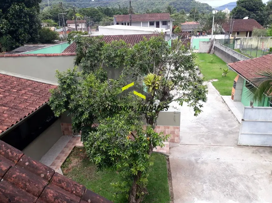 Foto 9 de Casa com 7 quartos para alugar, 600m2 em Massaguaçu, Caraguatatuba - SP