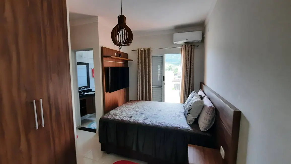 Foto 7 de Casa com 2 quartos à venda, 80m2 em Jardim do Sol, Caraguatatuba - SP