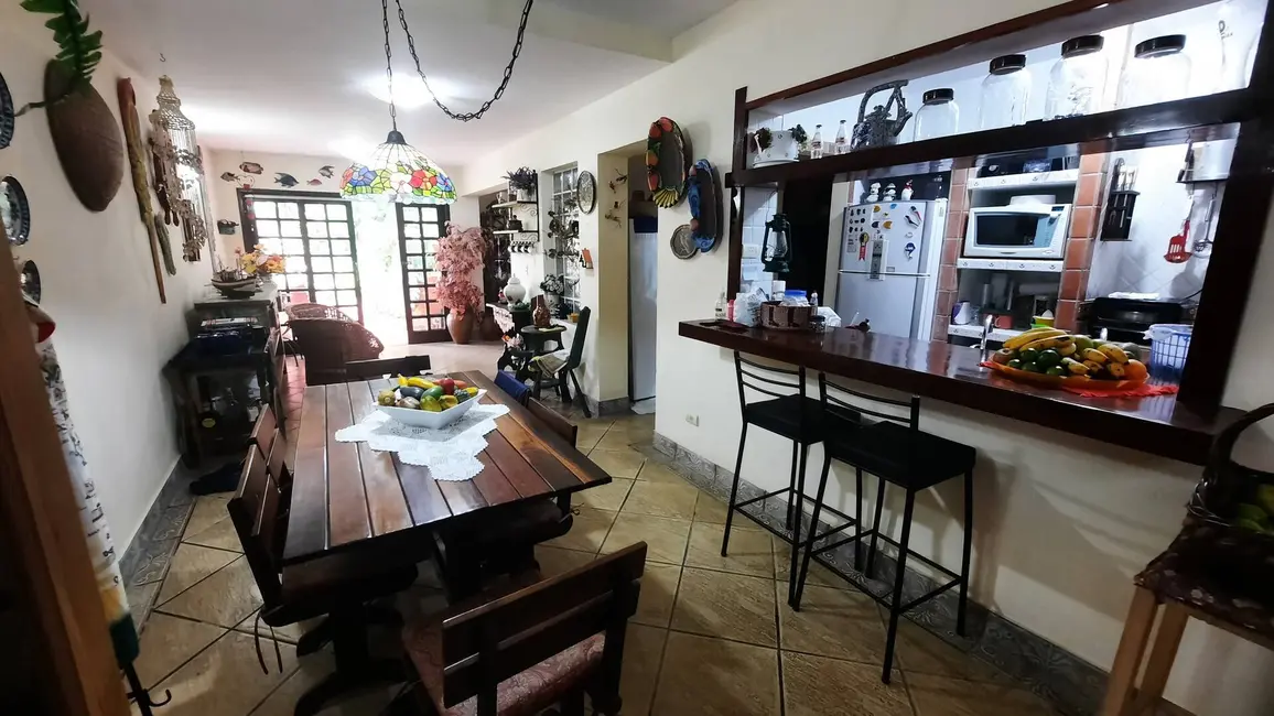 Foto 7 de Casa com 4 quartos à venda, 135m2 em Ubatuba - SP