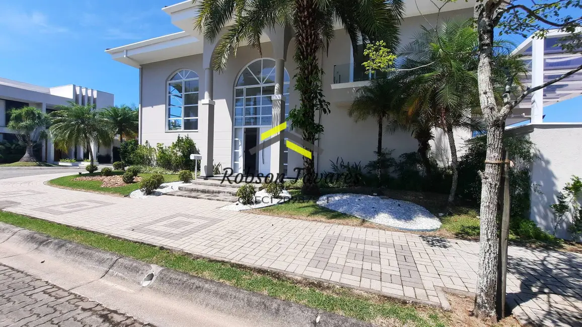 Casa com 3 quartos à venda, 386m2 em Caraguatatuba - SP - imagem 5 Foto 5 de Casa com 3 quartos à venda, 386m2 em Caraguatatuba - SP