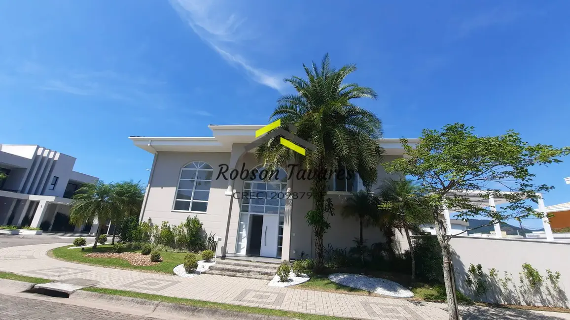 Casa com 3 quartos à venda, 386m2 em Caraguatatuba - SP - imagem 2 Foto 2 de Casa com 3 quartos à venda, 386m2 em Caraguatatuba - SP