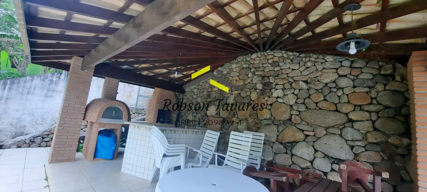 Foto 5 de Casa com 3 quartos à venda, 465m2 em Ubatuba - SP