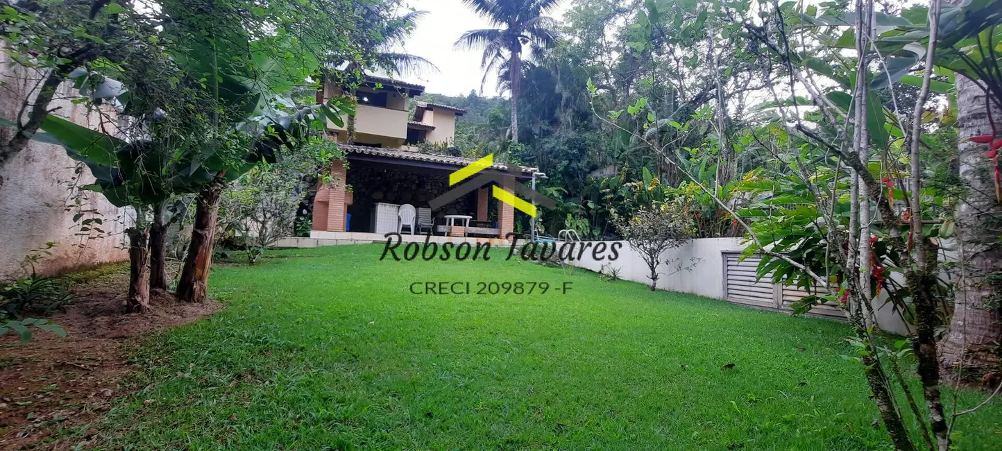 Foto 4 de Casa com 3 quartos à venda, 465m2 em Ubatuba - SP