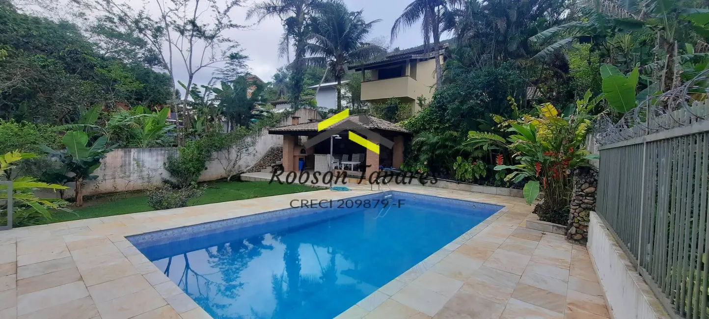 Foto 1 de Casa com 3 quartos à venda, 465m2 em Ubatuba - SP