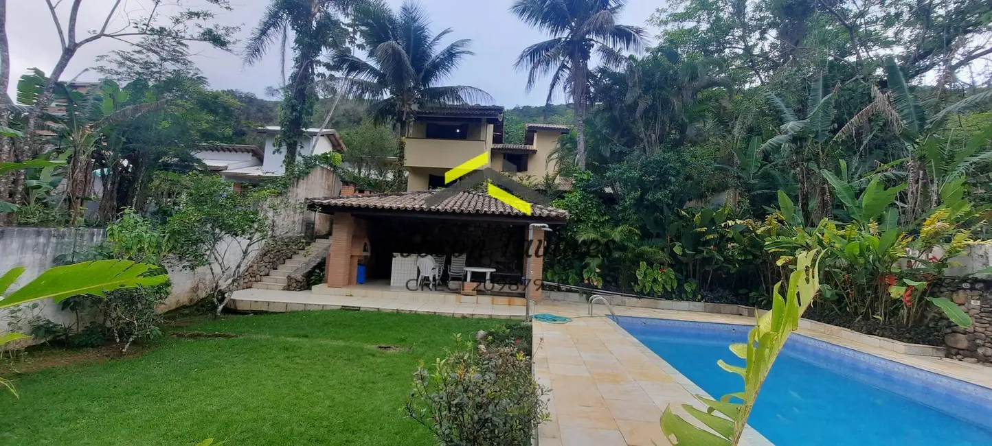 Foto 2 de Casa com 3 quartos à venda, 465m2 em Ubatuba - SP