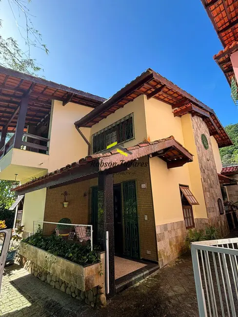 Foto 1 de Casa com 4 quartos à venda, 487m2 em Ubatuba - SP