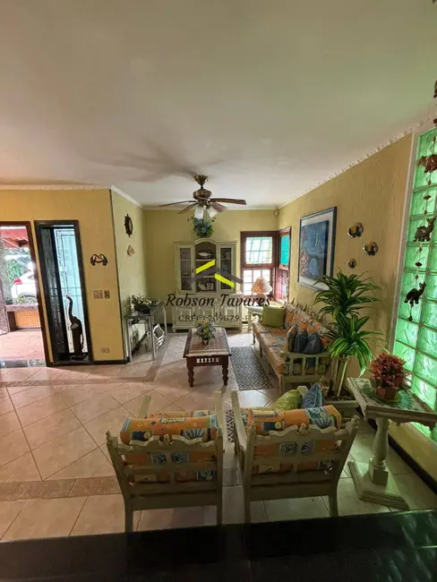 Foto 3 de Casa com 3 quartos à venda, 139m2 em Ubatuba - SP