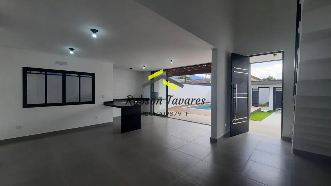 Foto 5 de Casa com 4 quartos à venda, 165m2 em Balneário Copacabana, Caraguatatuba - SP