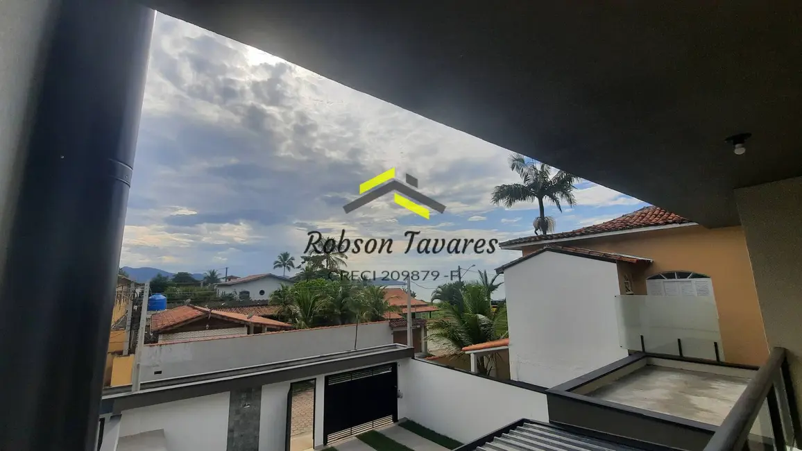 Foto 2 de Casa com 4 quartos à venda, 165m2 em Balneário Copacabana, Caraguatatuba - SP