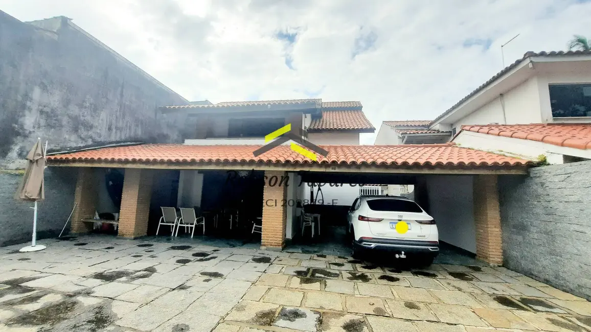 Foto 4 de Casa com 4 quartos à venda, 362m2 em Tabatinga, Caraguatatuba - SP