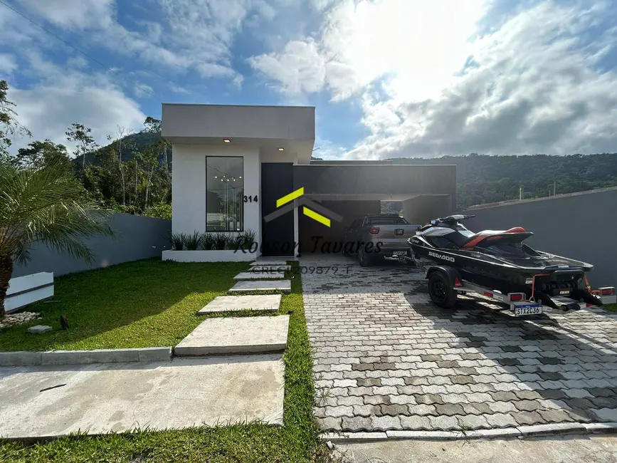 Foto 1 de Casa de Condomínio com 3 quartos à venda, 150m2 em Mar Verde, Caraguatatuba - SP