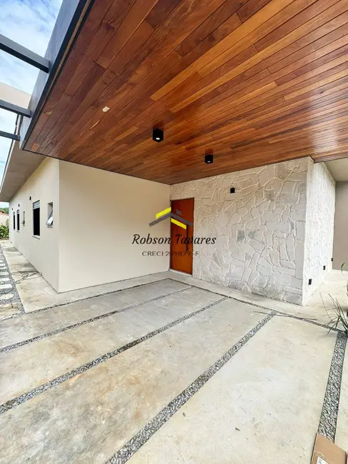 Foto 3 de Casa de Condomínio com 3 quartos à venda, 198m2 em Mar Verde, Caraguatatuba - SP