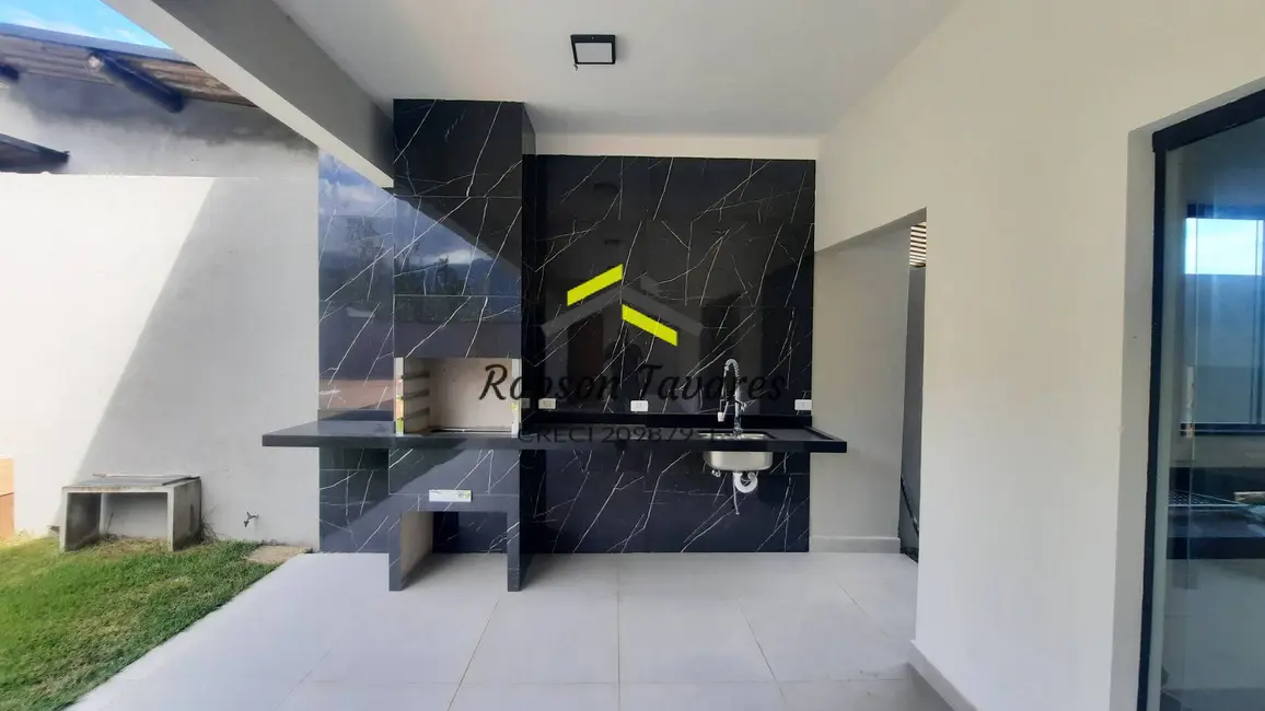 Foto 2 de Casa com 3 quartos à venda, 384m2 em Mar Verde II, Caraguatatuba - SP