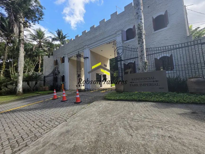 Casa com 6 quartos à venda, 550m2 em Park Imperial, Caraguatatuba - SP - imagem 1 Foto 1 de Casa com 6 quartos à venda, 550m2 em Park Imperial, Caraguatatuba - SP
