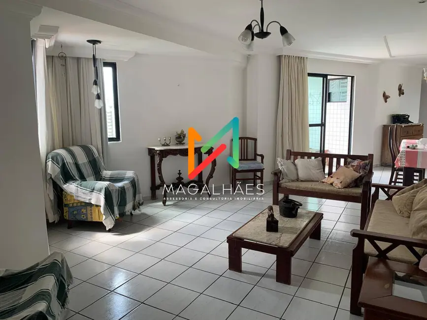 Foto 2 de Apartamento com 4 quartos à venda, 164m2 em Casa Forte, Recife - PE