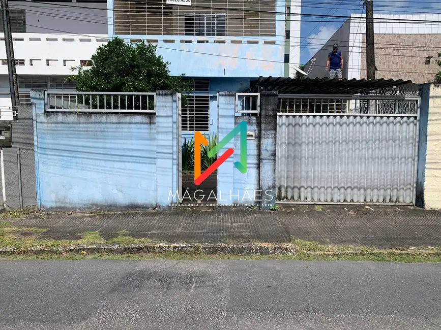 Foto 1 de Casa com 3 quartos à venda, 180m2 em Casa Amarela, Recife - PE