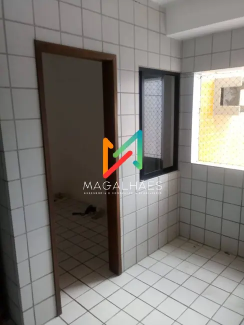 Foto 8 de Apartamento com 3 quartos à venda, 90m2 em Espinheiro, Recife - PE