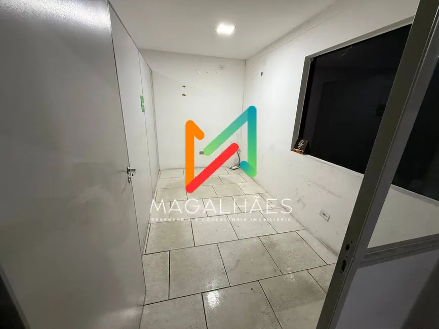 Armazém / Galpão para alugar, 440m2 em Cordeiro, Recife - PE - imagem 4 Foto 4 de Armazém / Galpão para alugar, 440m2 em Cordeiro, Recife - PE