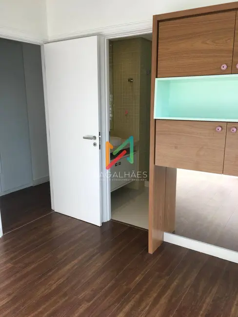 Foto 7 de Apartamento com 4 quartos para alugar, 326m2 em Poço, Recife - PE