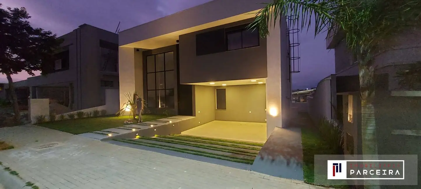 Foto 1 de Casa com 4 quartos à venda, 350m2 em Sao Jose Dos Campos - SP