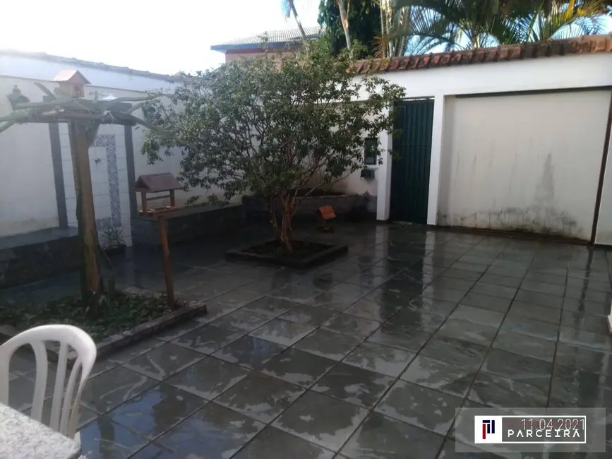 Foto 7 de Casa com 4 quartos à venda, 330m2 em Sao Jose Dos Campos - SP