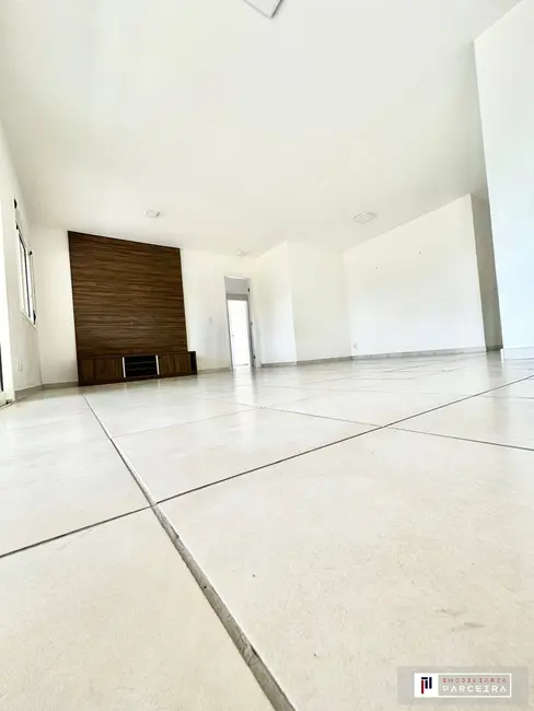Apartamento com 3 quartos à venda, 146m2 em Sao Jose Dos Campos - SP - imagem 8 Foto 8 de Apartamento com 3 quartos à venda, 146m2 em Sao Jose Dos Campos - SP