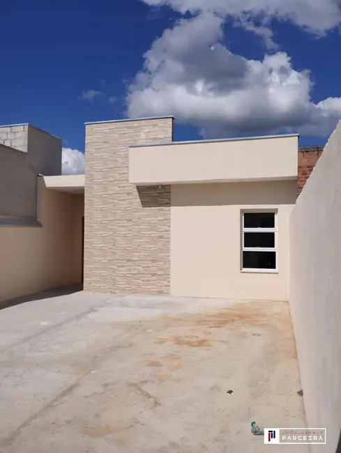 Foto 2 de Casa com 2 quartos à venda, 76m2 em Sao Jose Dos Campos - SP