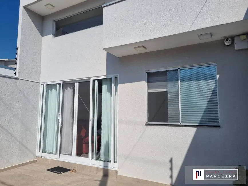 Foto 1 de Casa com 2 quartos à venda, 132m2 em Sao Jose Dos Campos - SP