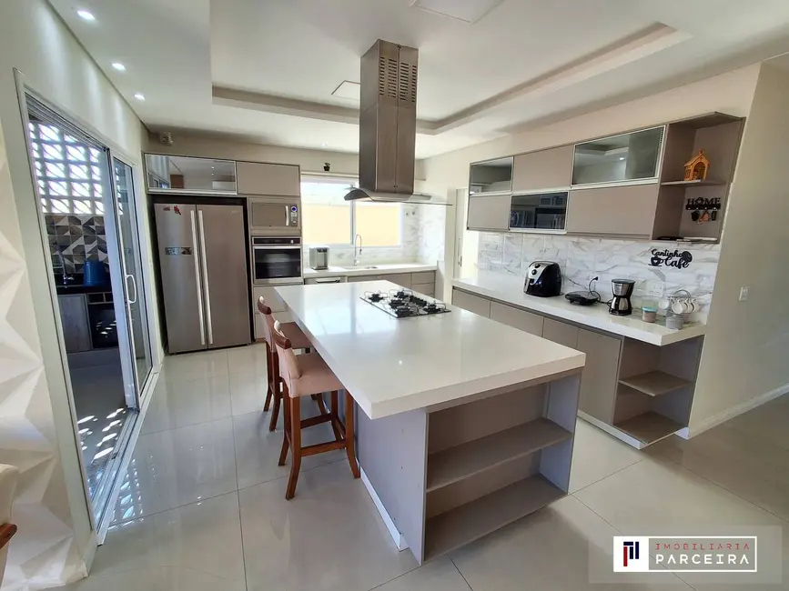 Foto 6 de Casa com 4 quartos à venda, 265m2 em Sao Jose Dos Campos - SP