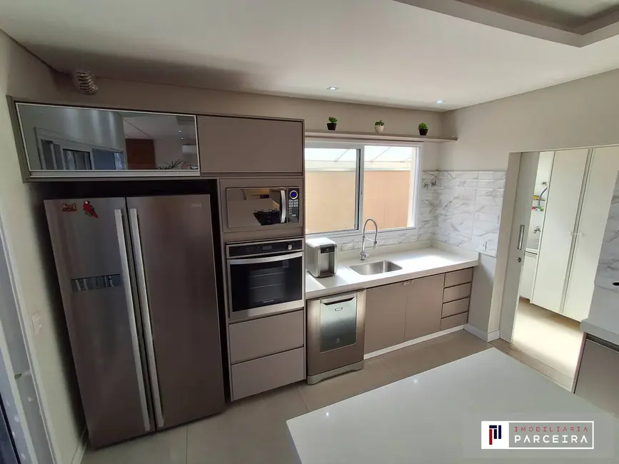 Foto 7 de Casa com 4 quartos à venda, 265m2 em Sao Jose Dos Campos - SP