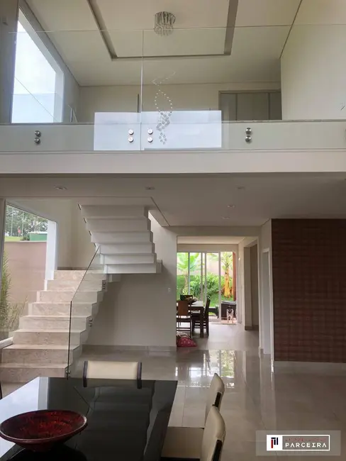 Foto 7 de Casa com 5 quartos à venda, 320m2 em Sao Jose Dos Campos - SP