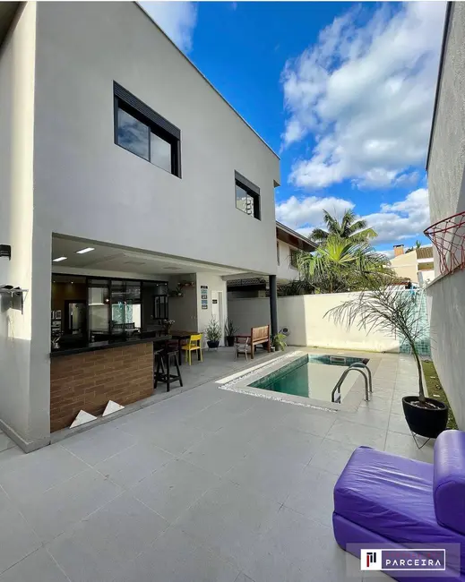 Foto 6 de Casa com 4 quartos à venda, 260m2 em Sao Jose Dos Campos - SP